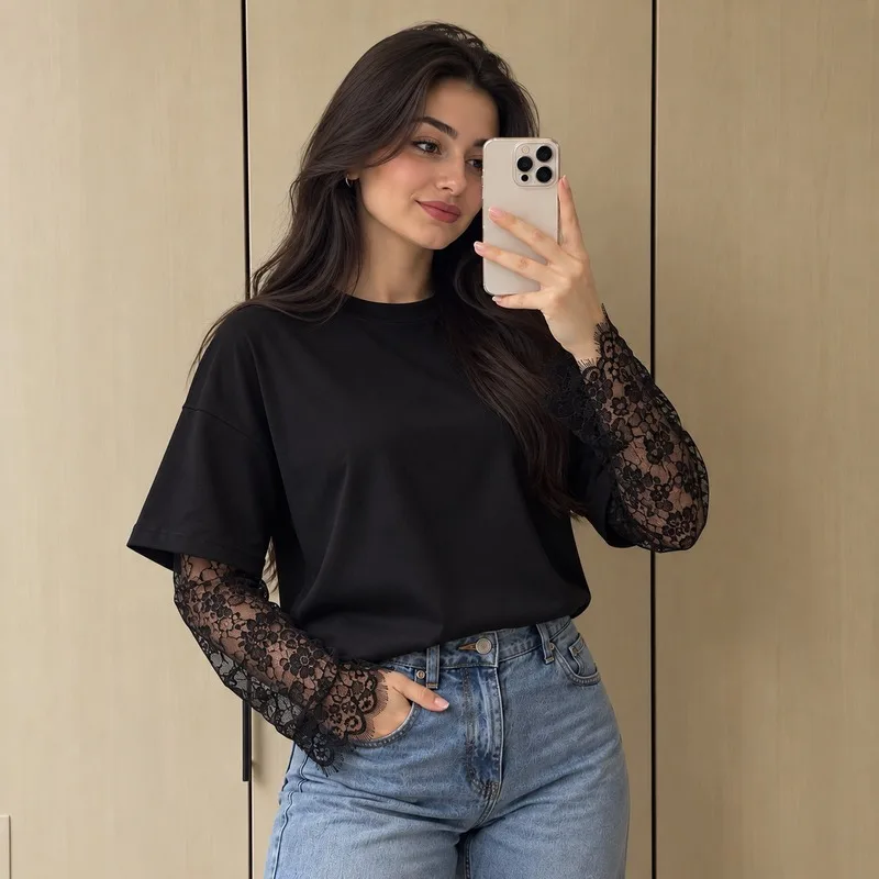 تيشورت نسائي أنيق بأكمام دانتيل ستايل عصري ومميز product image